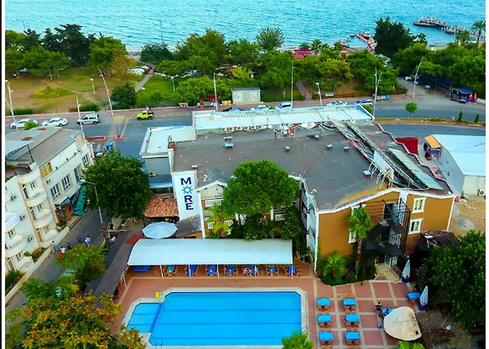 Hotel More Hotel 3*