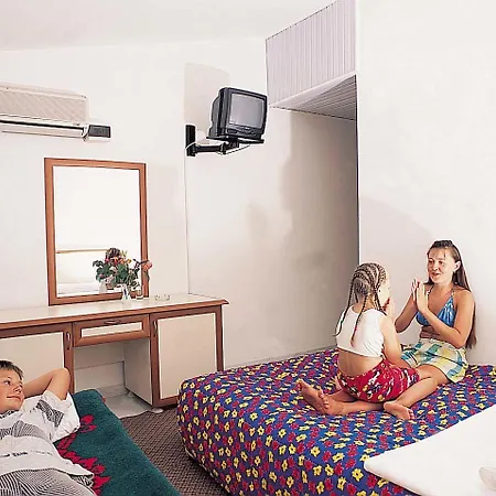 More Hotel Отель 3*