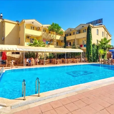 More Hotel 3* בלדיבי