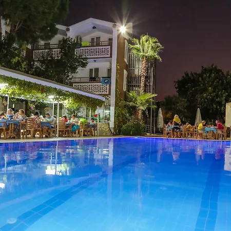 More Hotel בלדיבי