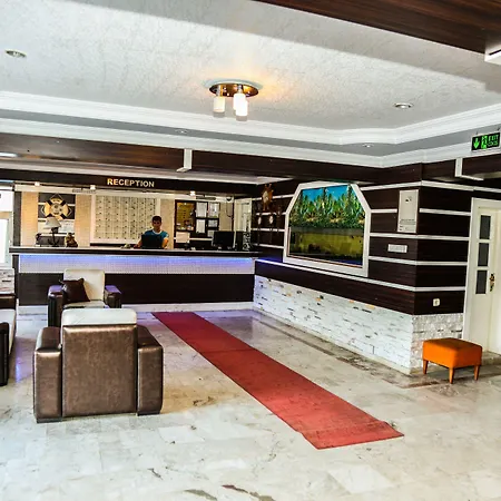 Отель More Hotel 3*