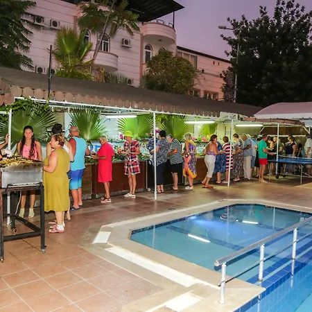 More Hotel Отель