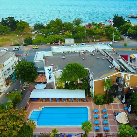 More Hotel