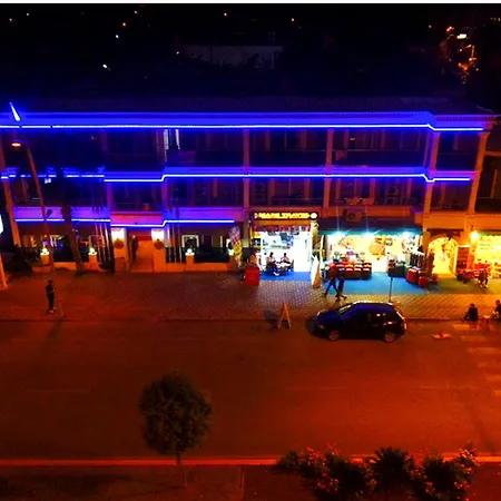 More Hotel מלון בלדיבי