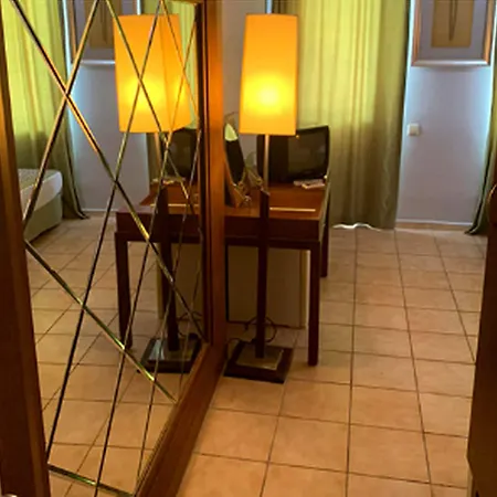 More Hotel